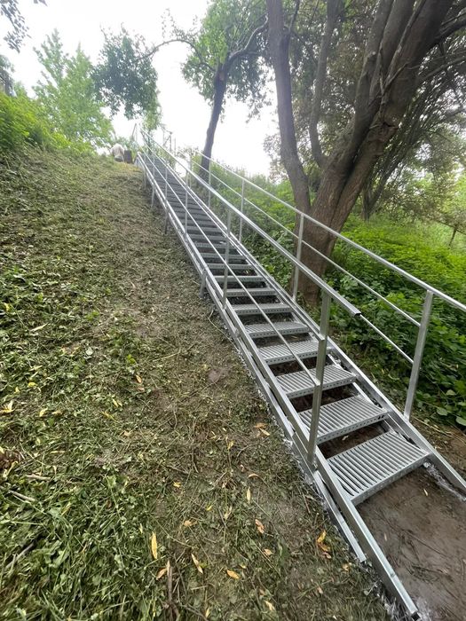 Scări zincate Grătare zincate