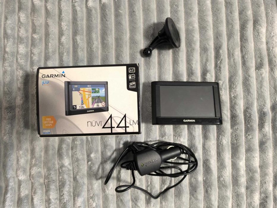 Навигация за автомобил Garmin Nuvi 44LM