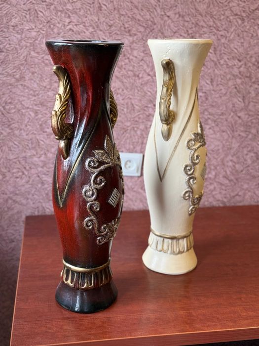Вазы декоративные 2 штуки