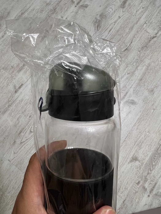 Бутылка емкость для воды