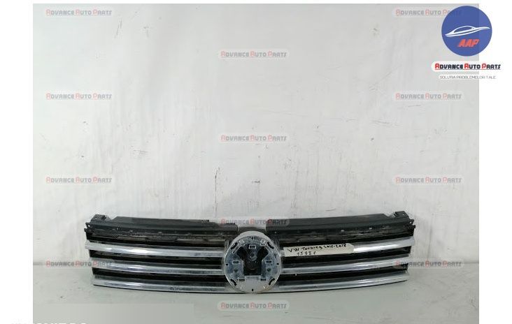 Радиаторна решетка Р Лайн оригинална Фолксваген / Volkswagen Touareg в