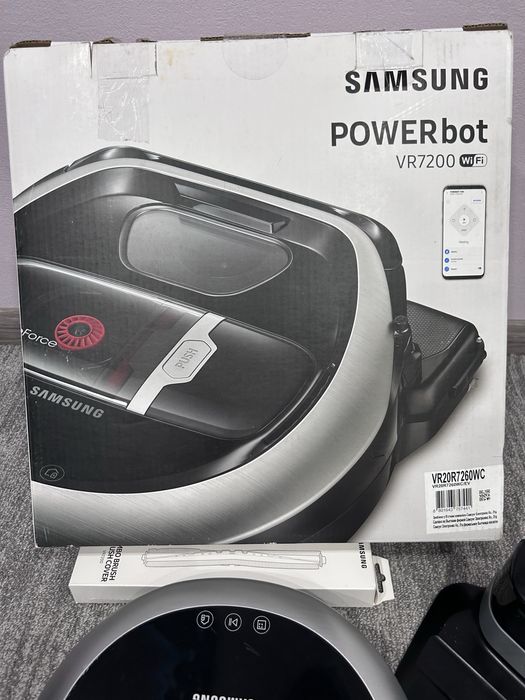Робот пылесос « Самсунг»