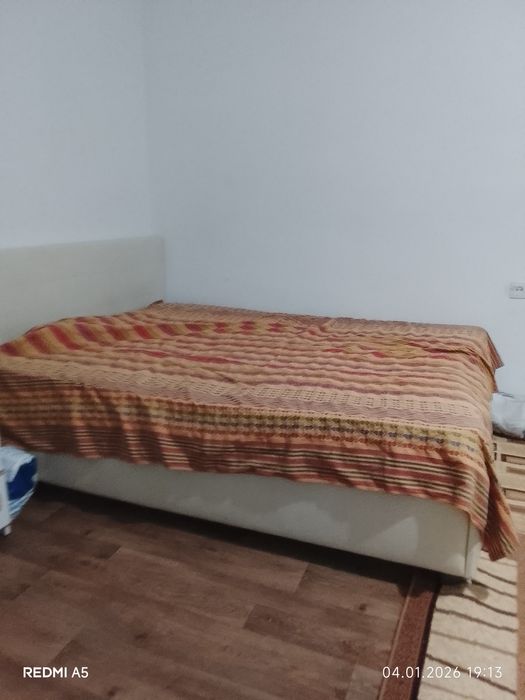 Крават. 2адамдық