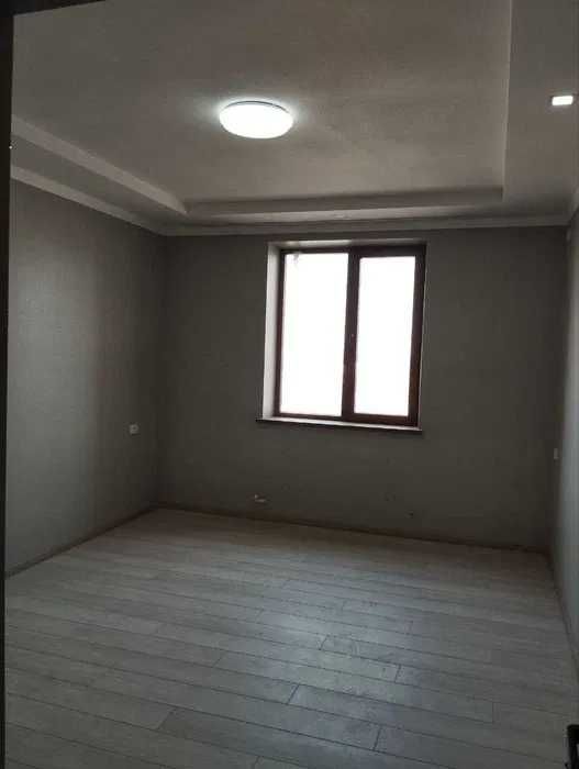 Срочно 4-хонали Квартира сотилади