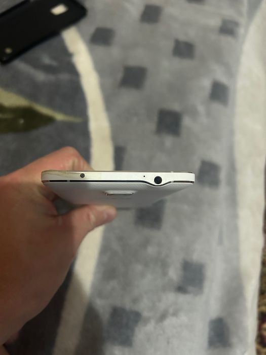 Продается Самсунг нот4 32 гб