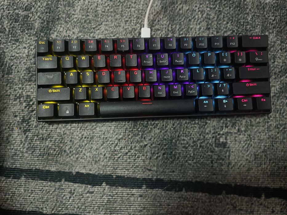 Клавиатура игровая