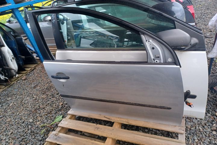 Usa fata dreapta Volkswagen VW Golf 5 [2003 - 2009] Hatchback 5-usi 1