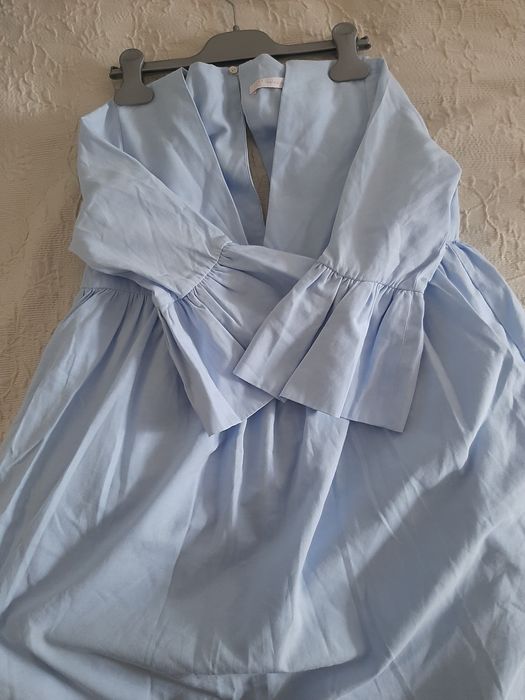 Рокли  ZARA. Едната рокля е с панталонки.