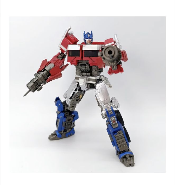 Robot Transformers Optimus Commander Rise of The Beast cu accesorii