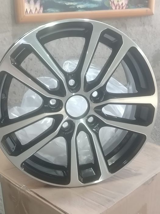 Продам новые диски на 15