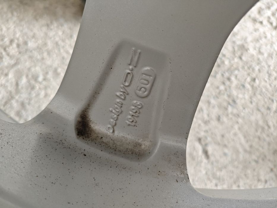 17 джанти от Honda CR-V със зимни гуми 225/65/17