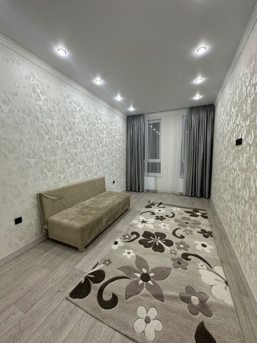 Сдам новую 2 ком квартиру