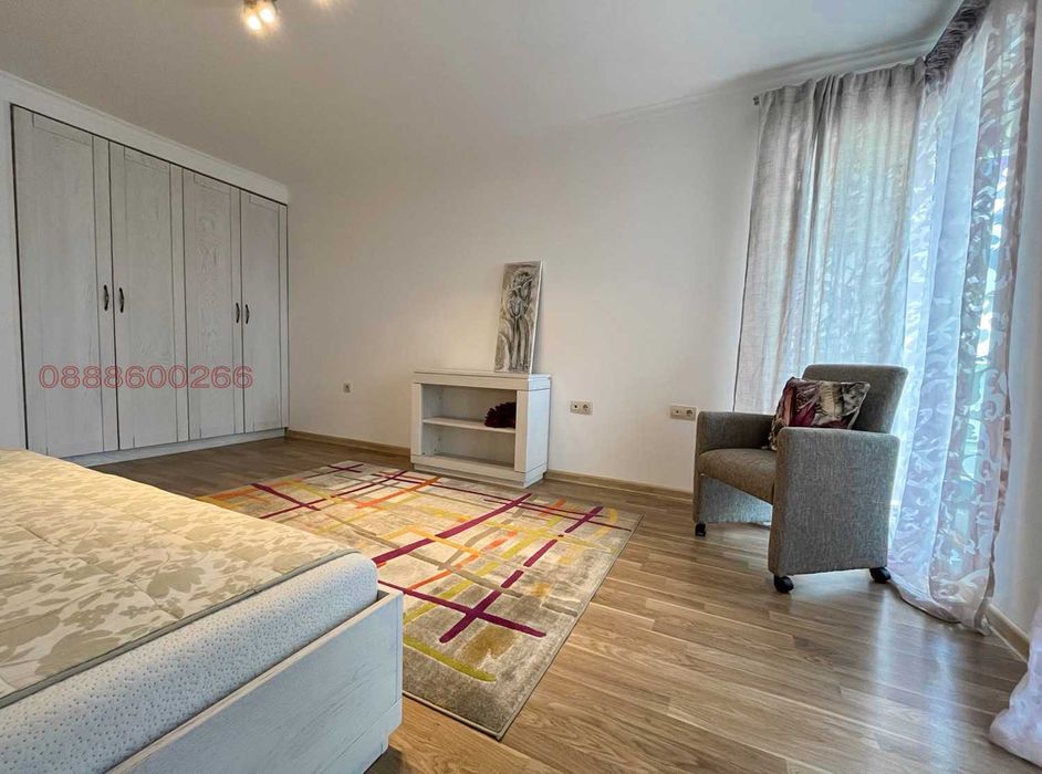Дава се под наем Тристаен апартамент в Варна, м-т Траката - 118 кв.м за 890 € - Снимка #9