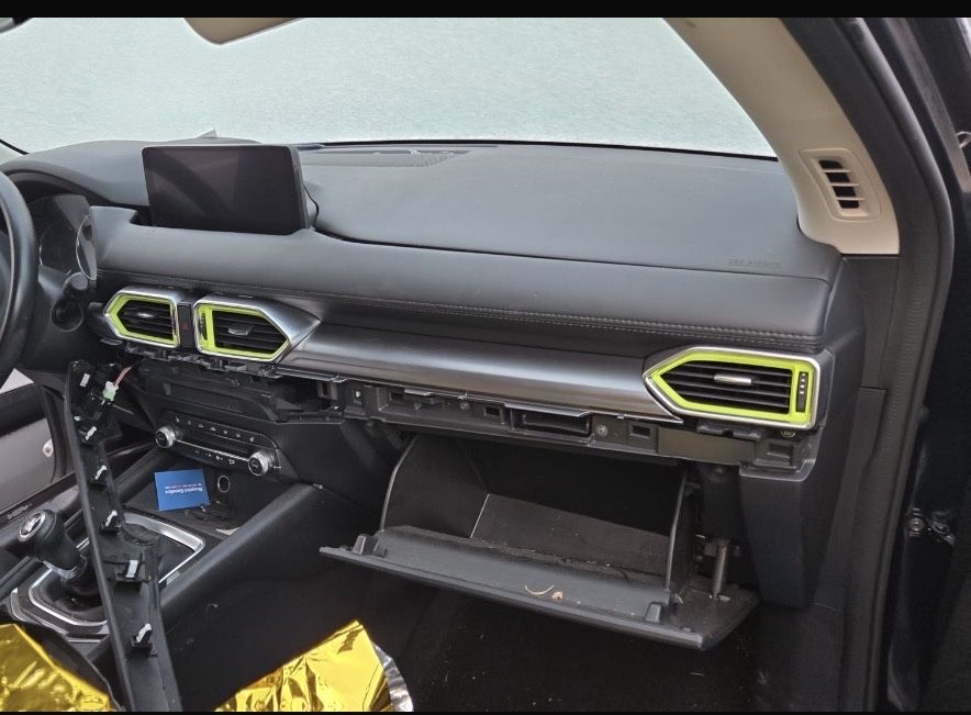 Dezmembrez Mazda CX-5 2.2