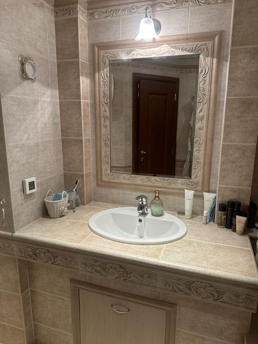 Луксозен тристаен апартамент в Благоевград