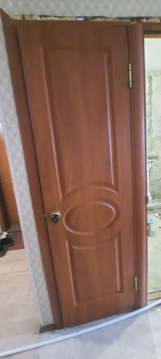 Продам межкомнатные и входные