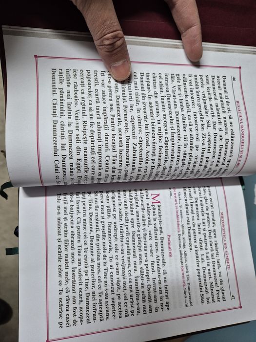 Ceaslov legat în piele naturală