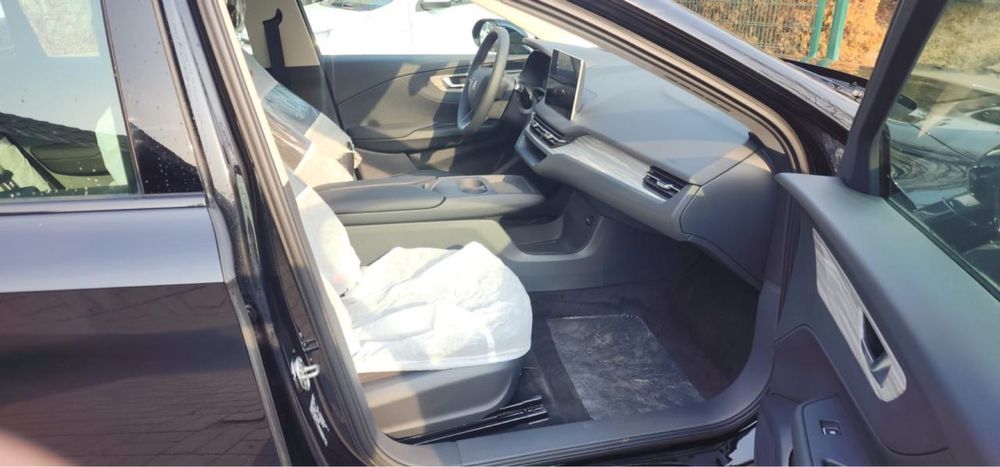 В продаже Honqi e-qm5 (510 km)