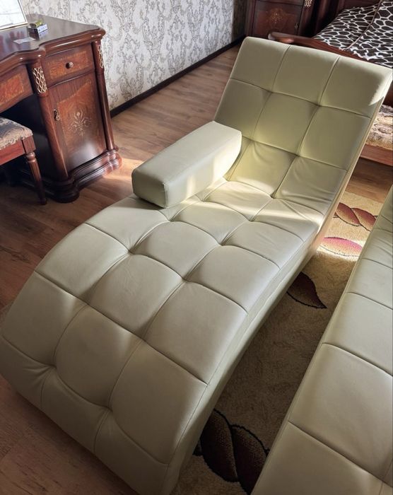 Шезлонги кушетки софа