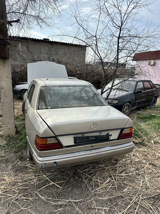 РАЗБОР мерс 124 на запчаст