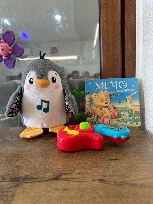 Лот музикални детски играчки €10