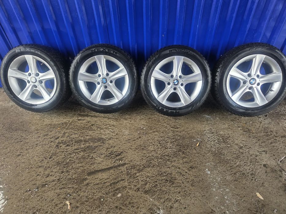 Продам комплект зимних балконов с дисками 215/55/R16