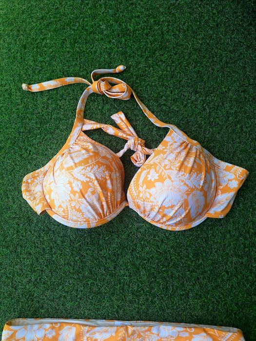 Costum de baie Next Nou