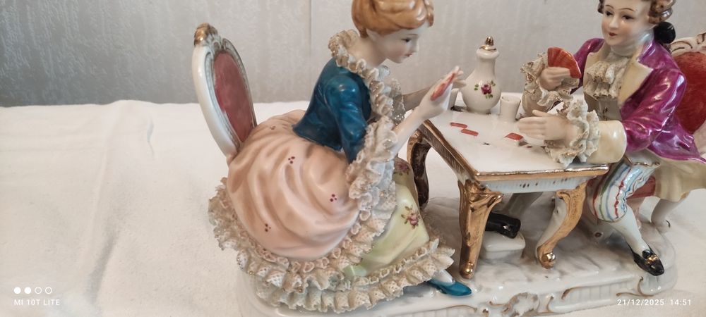 Порцеланова композиция с Dresden дантела - винтидж