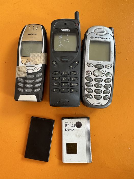 Nokia и Motorolla легендарные телефоны