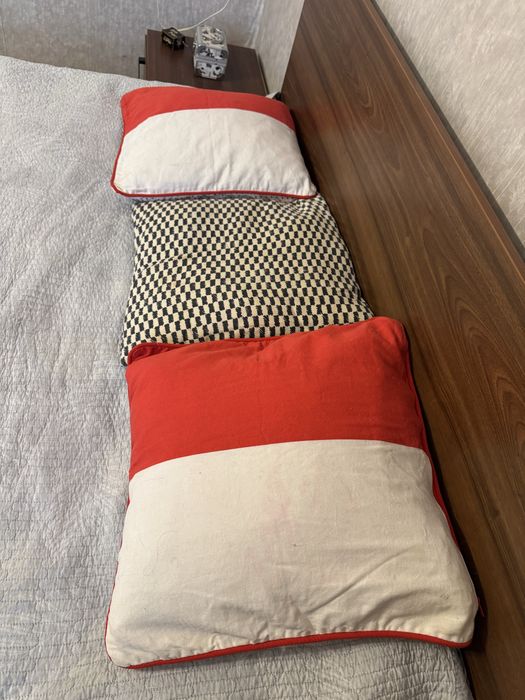 Декоративные подушки.