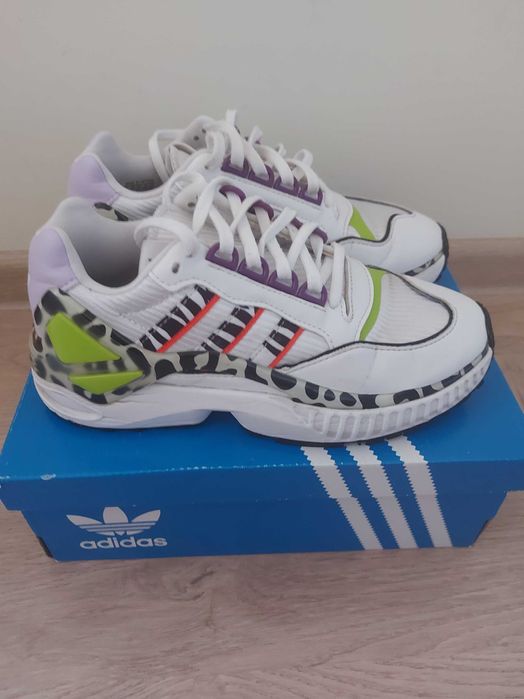 Уникални Сникърси Adidas