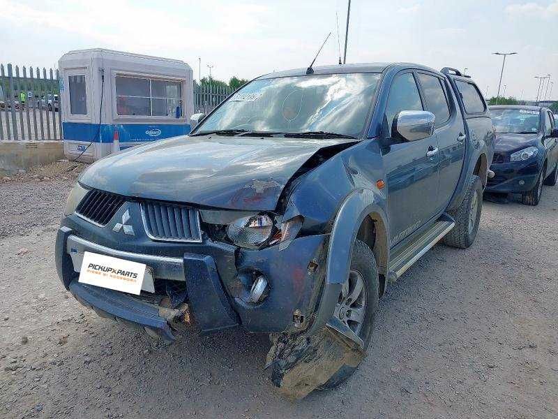 Dezmembrez Mitsubishi L200 2.5 Diesel 2007