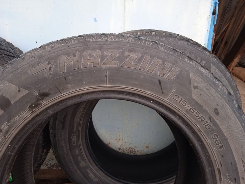 Продам резину все сезонка 215 65 R16