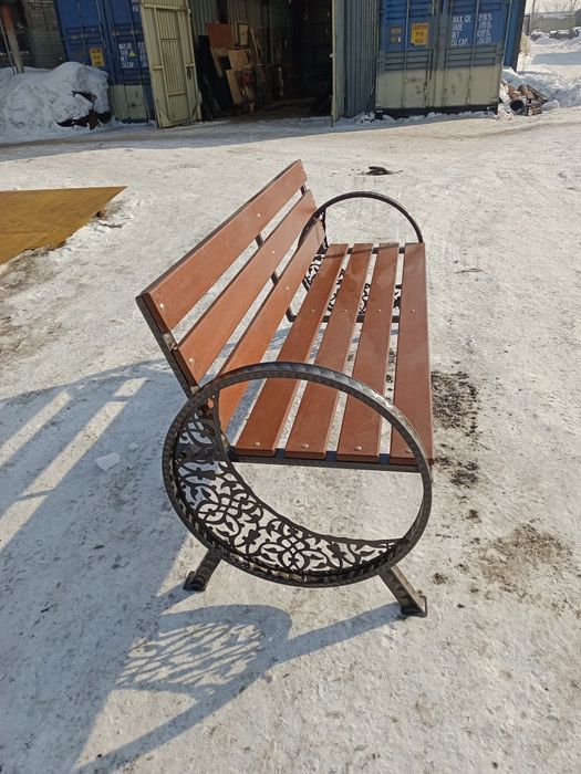 Оригинальная скамейка.