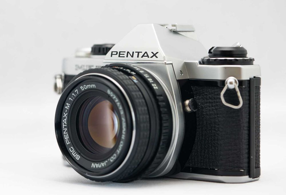 Aparat film Pentax ME Super cu Pentax 50mm 1.7 in stare foarte buna