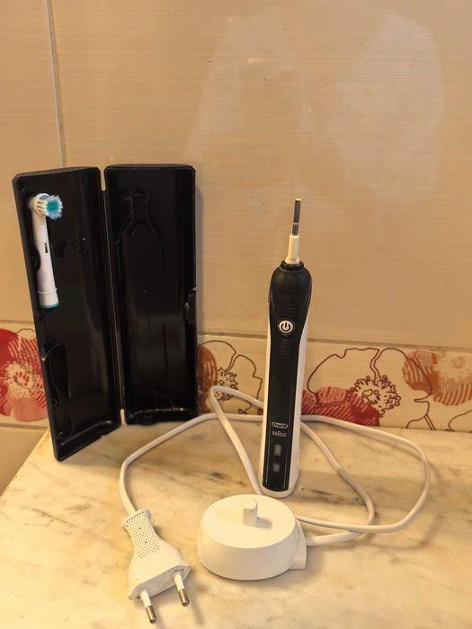 Periuța electrica Oral B 1