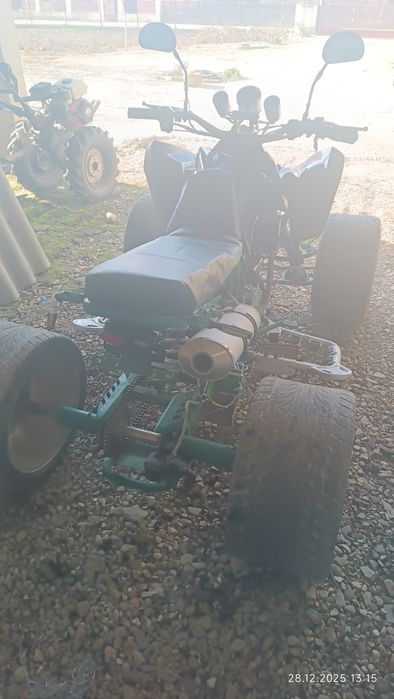 Vând Quad Loncing