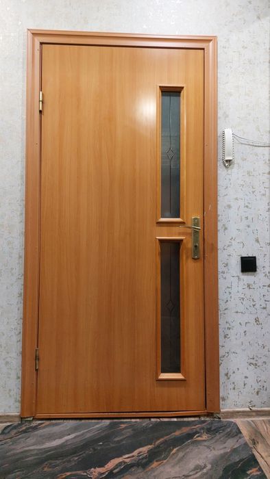 Срочно продам дверь.