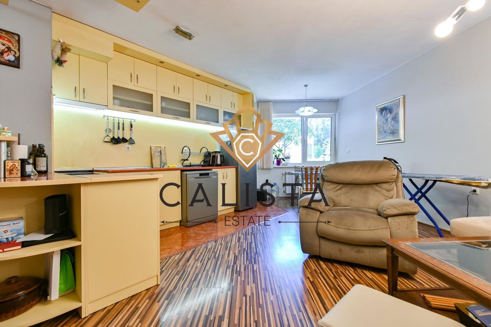 Дава се под наем Тристаен апартамент в София, Павлово - 90 кв.м за 668.1 € - Снимка #2