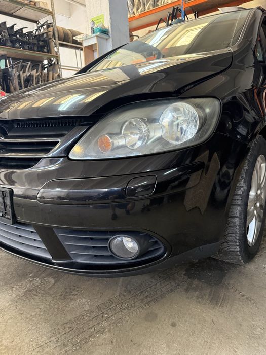 Bara spoiler fata cu proiectoare spalatoare VW Golf 5 Plus Neagra negru LC9Z