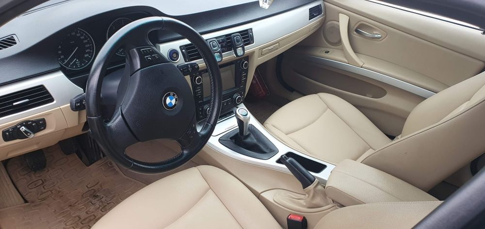 BMW 3 Series 2010 — imagine 5