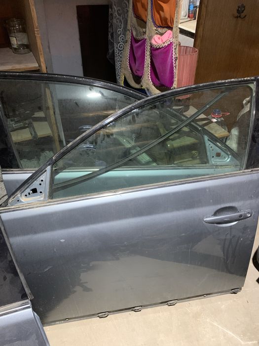 комплект дверей тойота авалон