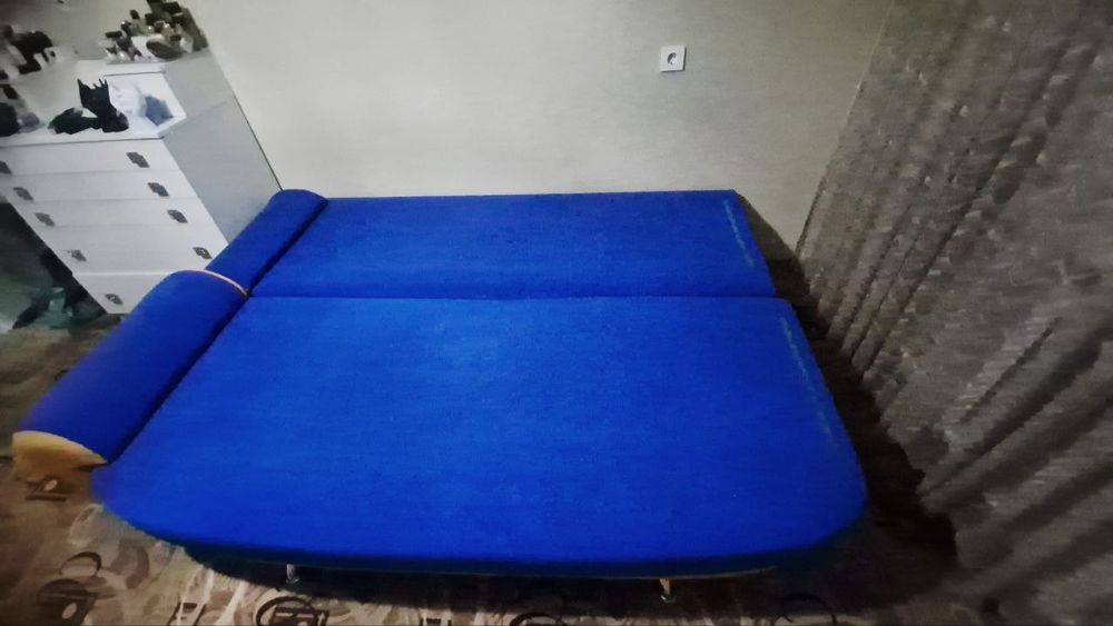 Срочно продам диван-кровать