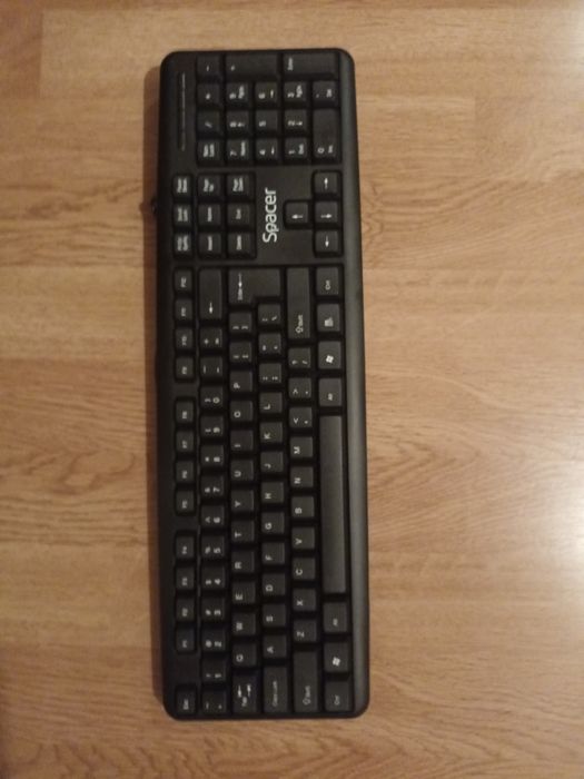 Vand tastatura space