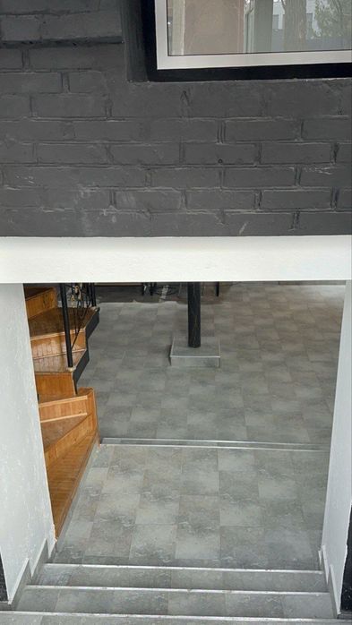 в аренду помещение 100 кв.м возле Grand mir (бывш.Россия, м.ойбек)