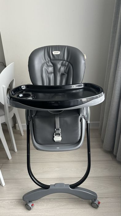 Продам детский столик