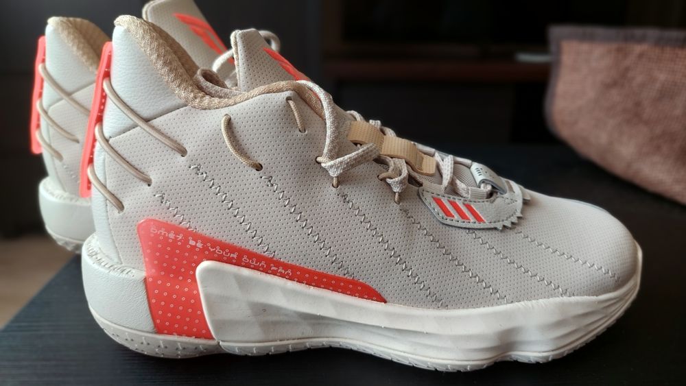 Маратонки Adidas Dame 7, N38