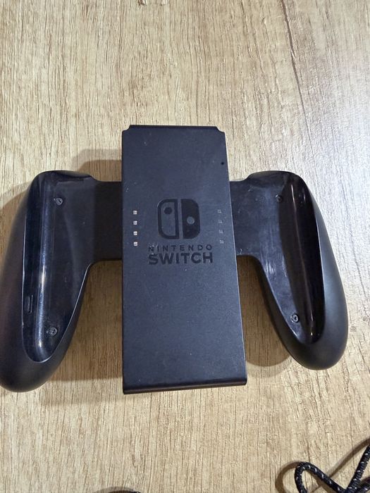 Nintendo Switch OLED + Pro Controller + Super Mario – Pachet Complet!