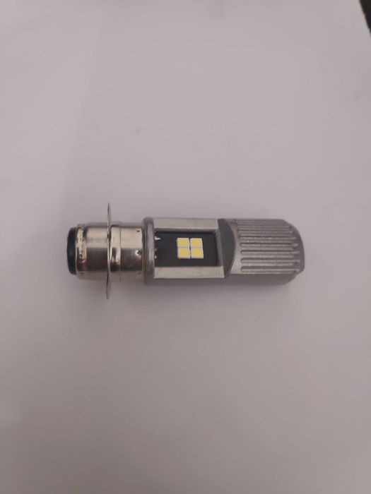 LED крушка за мотоциклет P15D