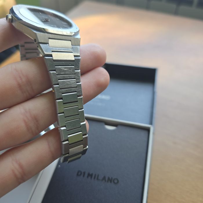 Часовник D1 Milano Ultra Thin
